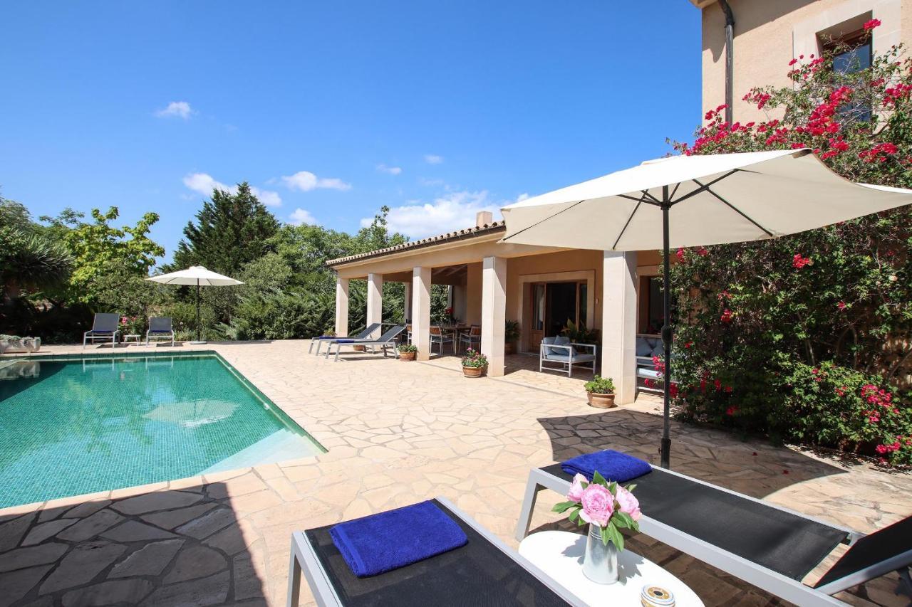 Mares Villa *